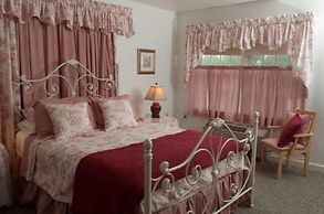 Camelot Restaurant & Inn