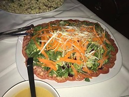 Camelot Restaurant & Inn