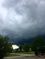 Camelot Restaurant & Inn