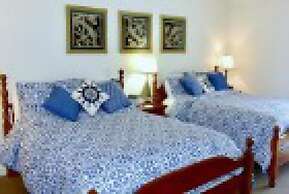 Camelot Restaurant & Inn