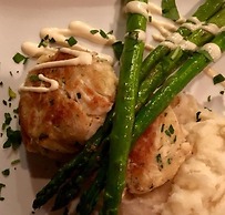 Camelot Restaurant & Inn