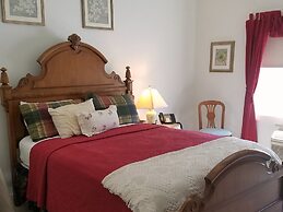 Camelot Restaurant & Inn