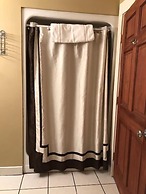 Camelot Restaurant & Inn