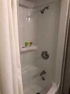 Camelot Restaurant & Inn