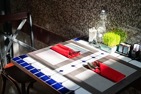 Little Saigon Boutique Hotel