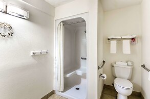 Econo Lodge Glade Springs I-81