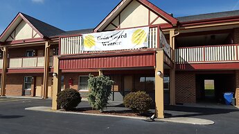 Econo Lodge Glade Springs I-81