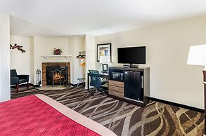 Econo Lodge Glade Springs I-81