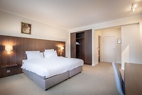 Carlton Hotel