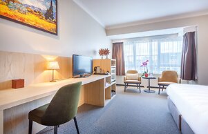 Carlton Hotel