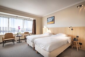 Carlton Hotel