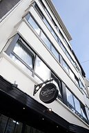 Carlton Hotel