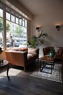 Carlton Hotel
