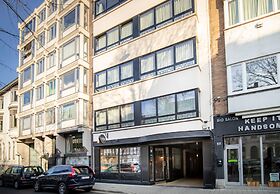 Carlton Hotel