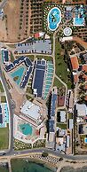 Senseana Sea Side Resort & Aquadventure - All Inclusive