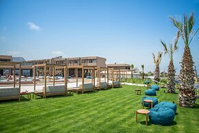 Senseana Sea Side Resort & Aquadventure - All Inclusive