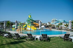 Senseana Sea Side Resort & Aquadventure - All Inclusive