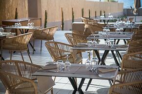 Senseana Sea Side Resort & Aquadventure - All Inclusive