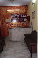Hotel Raj Bed & Breakfast