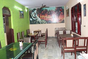 Hotel Raj Bed & Breakfast