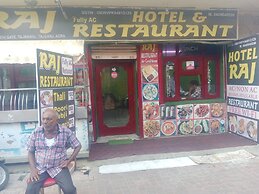 Hotel Raj Bed & Breakfast