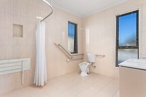 Quality Hotel Point Cook