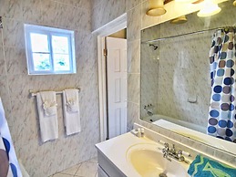 Tropical Lagoon Resort