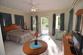 Tropical Lagoon Resort