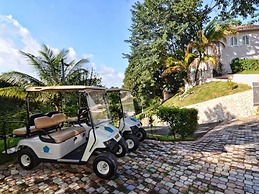 Tropical Lagoon Resort