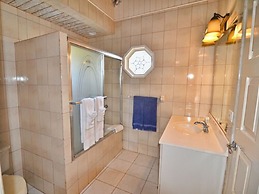 Tropical Lagoon Resort