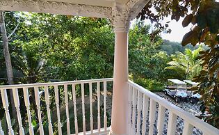 Tropical Lagoon Resort