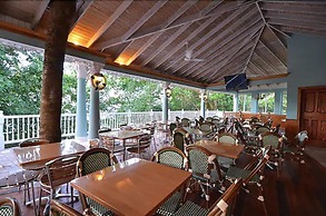 Tropical Lagoon Resort