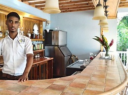 Tropical Lagoon Resort