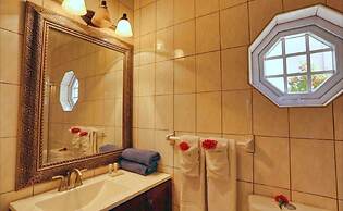 Tropical Lagoon Resort