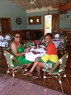 Tropical Lagoon Resort