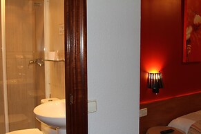 Hostal Acella