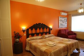 Hostal Acella