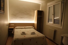 Hostal Acella
