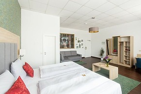 Pallas Hotel