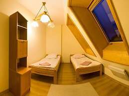 VISITzakopane Rainbow Apartments