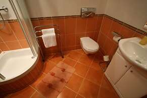 VISITzakopane Rainbow Apartments