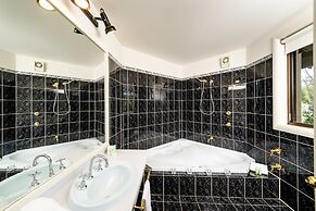 Federation Gardens & Possums Hideaway