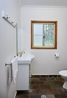 Federation Gardens & Possums Hideaway