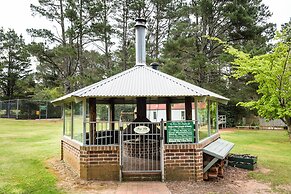 Federation Gardens & Possums Hideaway