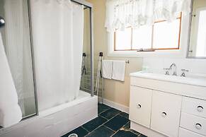 Federation Gardens & Possums Hideaway