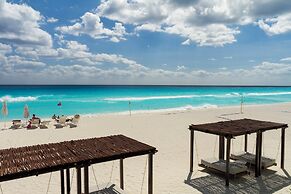 Sandos Cancún All Inclusive - Adults Only