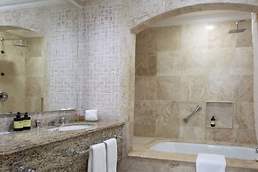 Sandos Cancún All Inclusive - Adults Only
