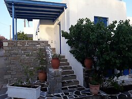 Holidays in Paros