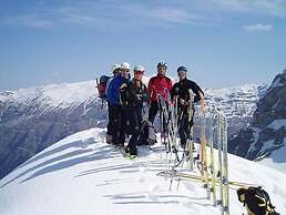 Thalia Rooms Guest House