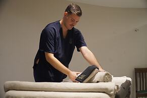 Cactus Royal Resort & Spa